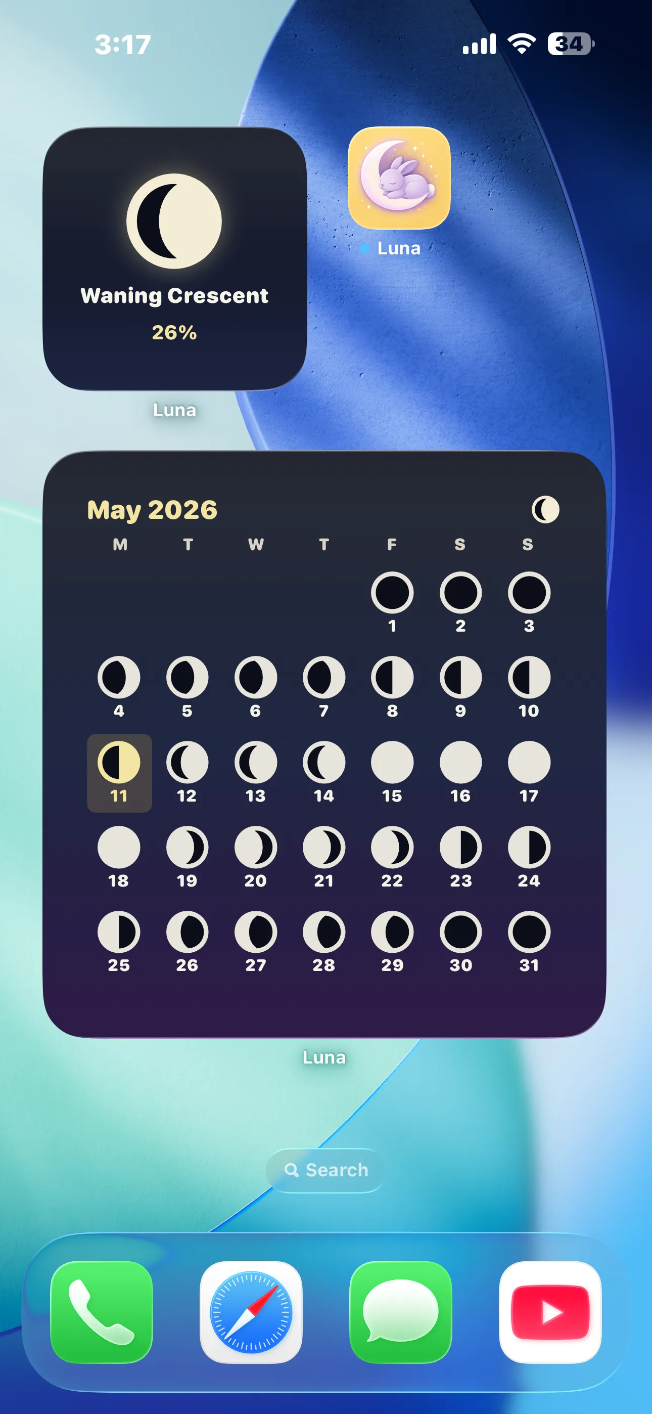 Luna home screen with Moon Phase widget and Lunar Calendar widget alongside the app icon